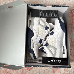 Jordan 4 Midnight Blues 