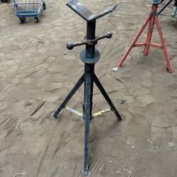 Pipe Stand