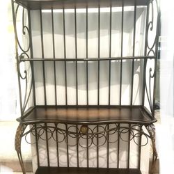 Bombay Baker’s Rack