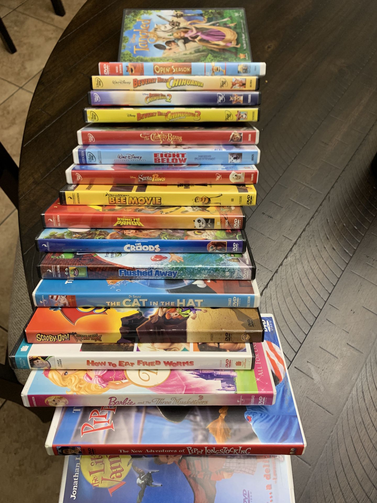 18 Disney, Dreamworks and more DVD’s