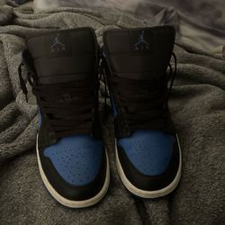 Jordan 1 Mid Black Royal Blue 