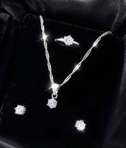 Beautiful Diamond Set