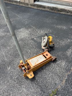 jack Dewalt electric saw/heavy duty jack