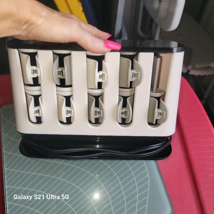 Hot Rollers Works Good $8