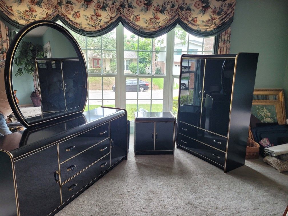 4 Piece Black Lacquer Bedroom Set