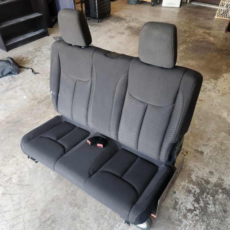 2013 2014 2015 2016 2017 JEEP WRANGLER JK 2 DOOR REAR BLACK CLOTH SEAT