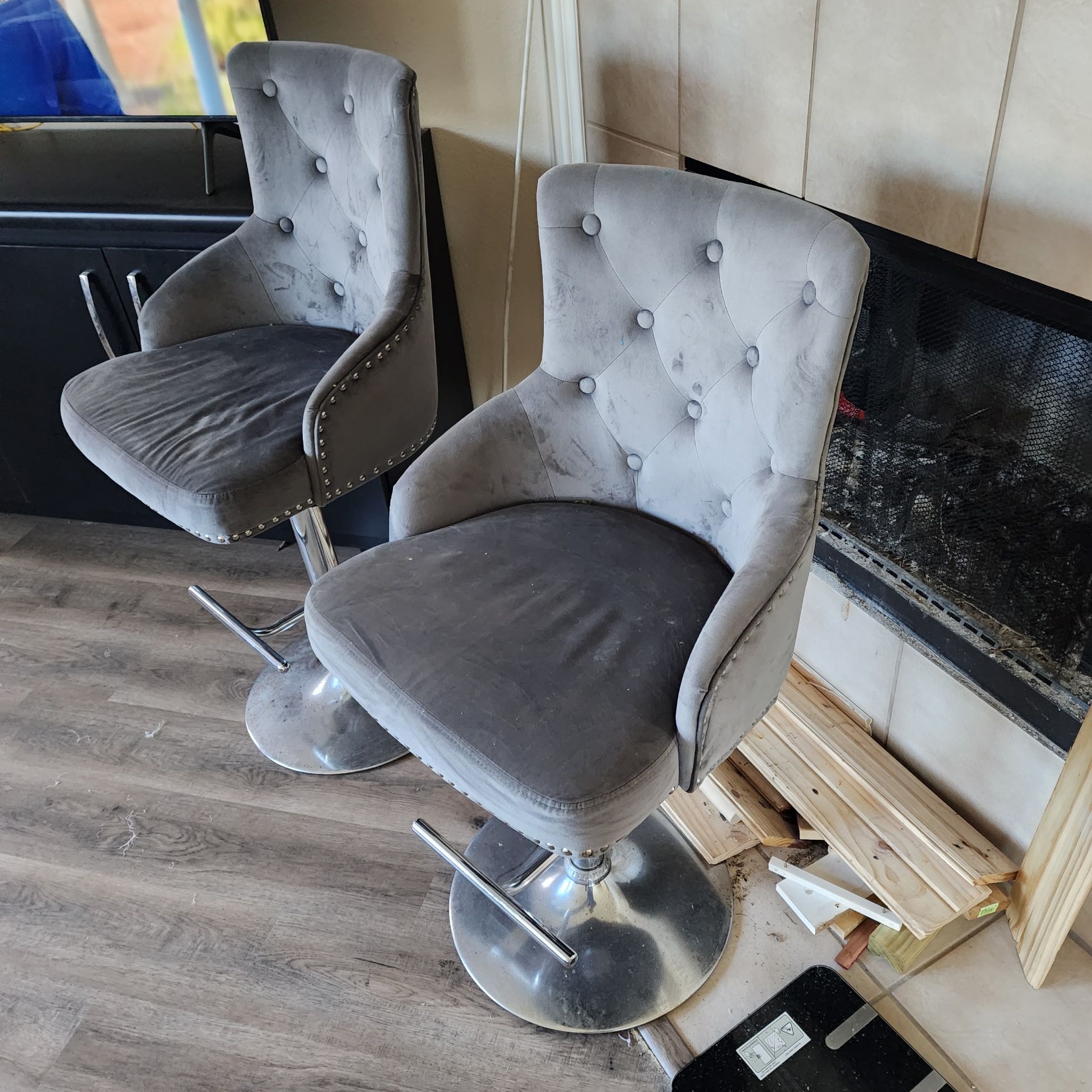3 Bar Chairs -Gray & Metal Bottom