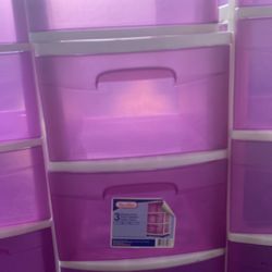 3 Nice Storage bins And 1 Small Extra Bin To Go With It