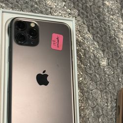 iPhone 11 PRO 256GB UNLOCKED Like New 