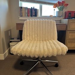 Desk And Chair 