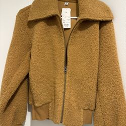 Uniqlo Fleece/Sherpa Jacket- Size XS- Brand new with tag 