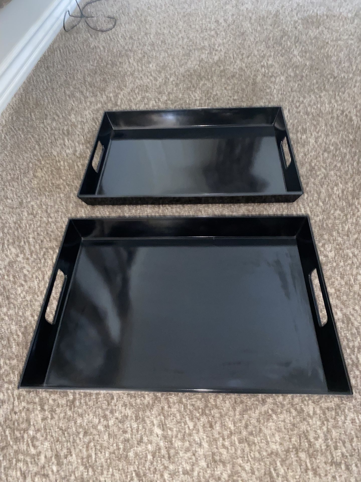 2 Black Trays