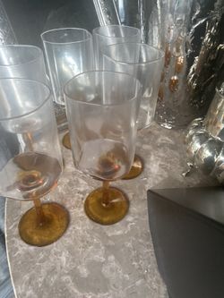6 Champagne Glasses 