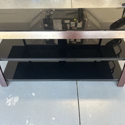 Tv Stand/Entertainment Center