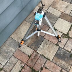 Sprinkler On Tripod 