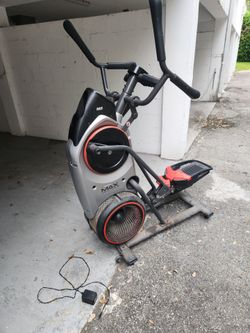 $40 Bowflex Max Trainer M5 Screen computer & Digital console  works ok

It has a jump in the right pedal & fair condition.....

Delivery for extra. Ho