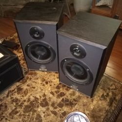 speakers