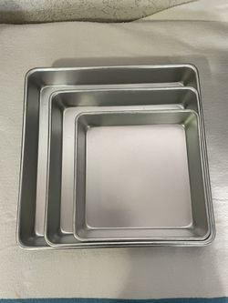 Wilton brand square cake pans set of 3