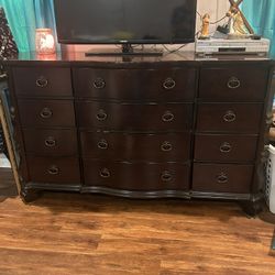 5pc Lexington Solid Wood Bedroom Furniture Set Retails Over $8,000 New