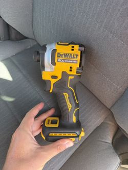 Dewalt 1/4 Compact Impact
