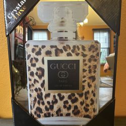 New Designer Mirror Decorative Perfume Bottle Them Picture. 