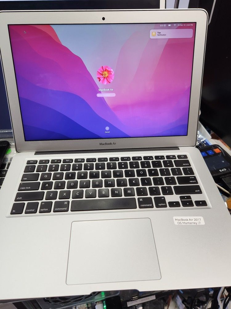 Macbook Air 2017  13 Inch
