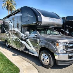 2021 Thor Motor Coach Omni XG32