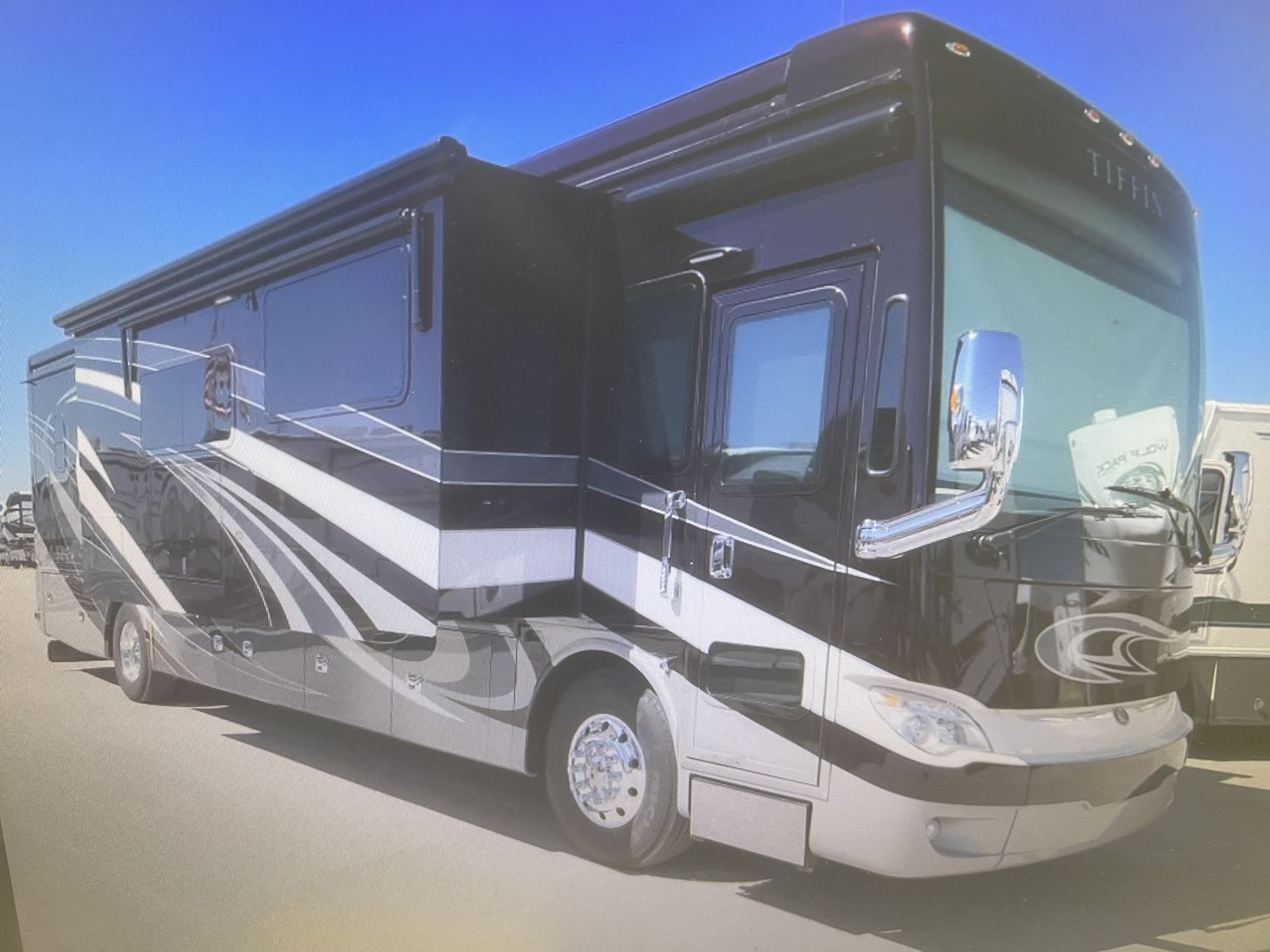 2018 TIFFIN ALLEGO BUS 40SP