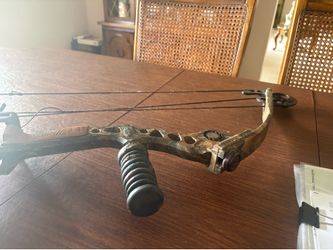 Mathews Compound Bow $40