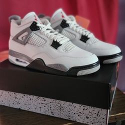 Jordan 4 White Cement 2025. Size 11