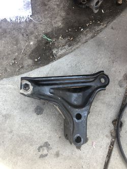 Integra T bracket