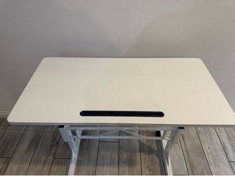 Adjustable Standing Desk with Wheels