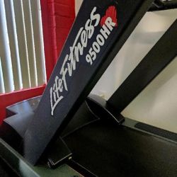 Commercial Life Fitness 9500HR Treadmill 
