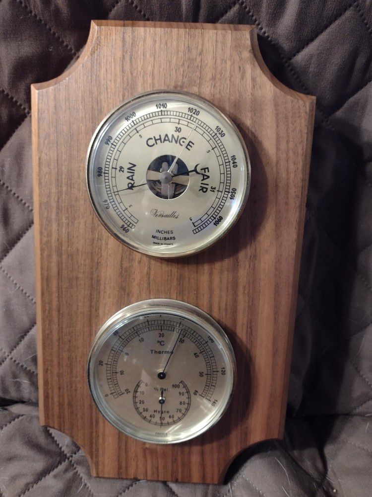 Vintage Versailles Thermometer ,Hygrometer And Barometer. Made In France.  Solid Maple Wood. for Sale in Lake Havasu City, AZ - OfferUp