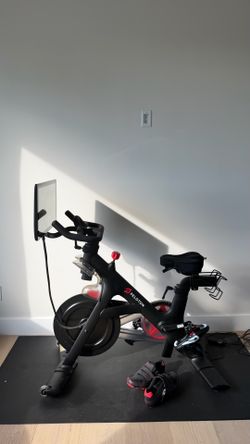 Peloton bike & new shoes & new seat cushion