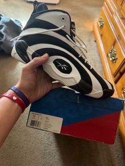 Reebok Shaqnosis og size 13 vnds 9/10