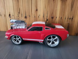 Model Mustang