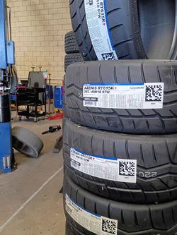 245/40/18 FALKEN