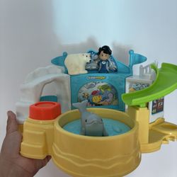 Little People Aquarium 