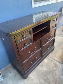 Used dresser