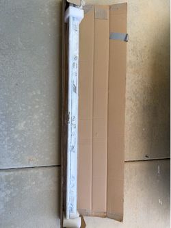 Elite Screens Projector Screen