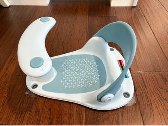 Infant bathtub seat