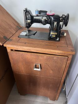 Vintage Pfaff 122