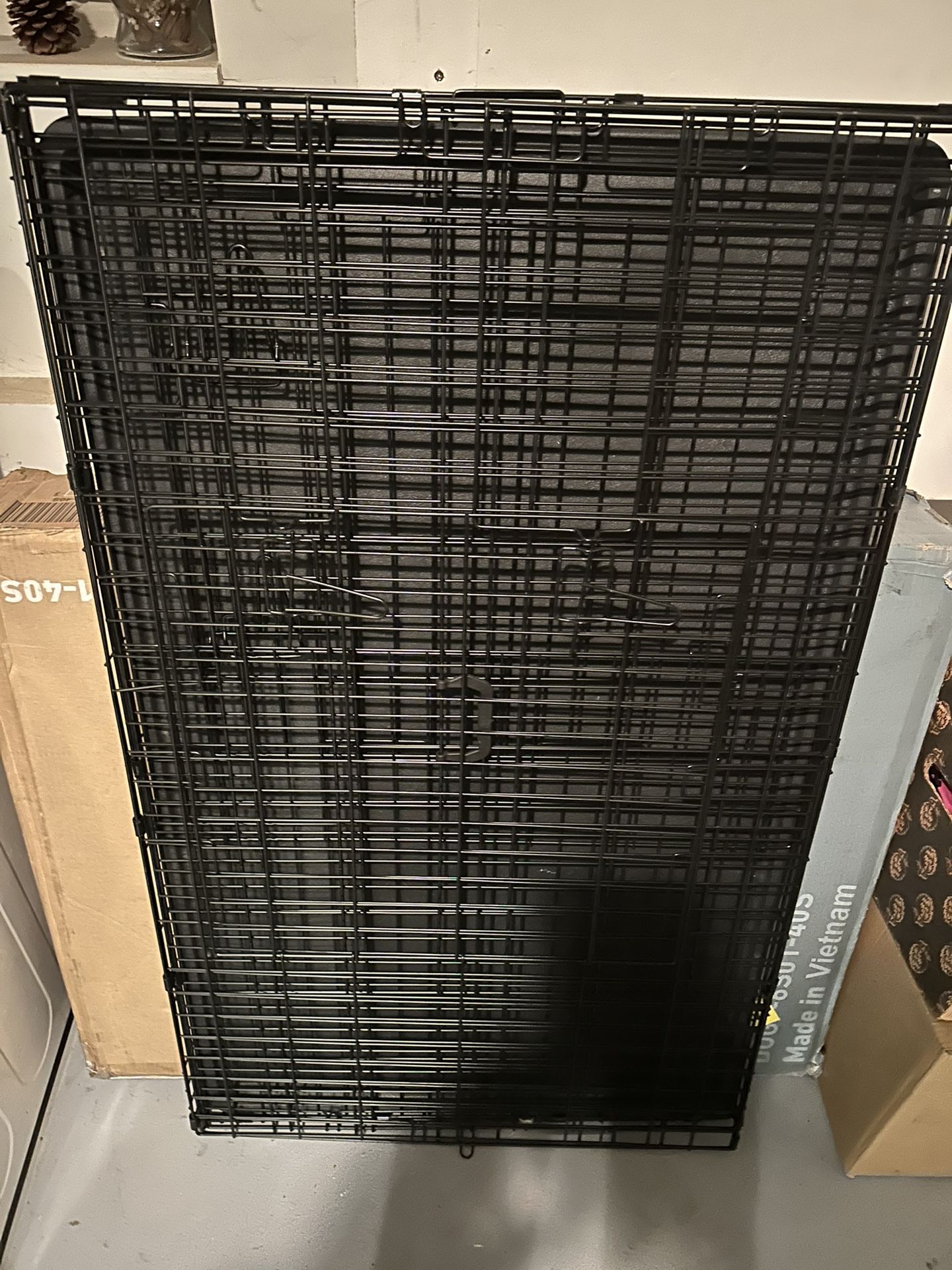 Dog kennel  47w 28L 30H