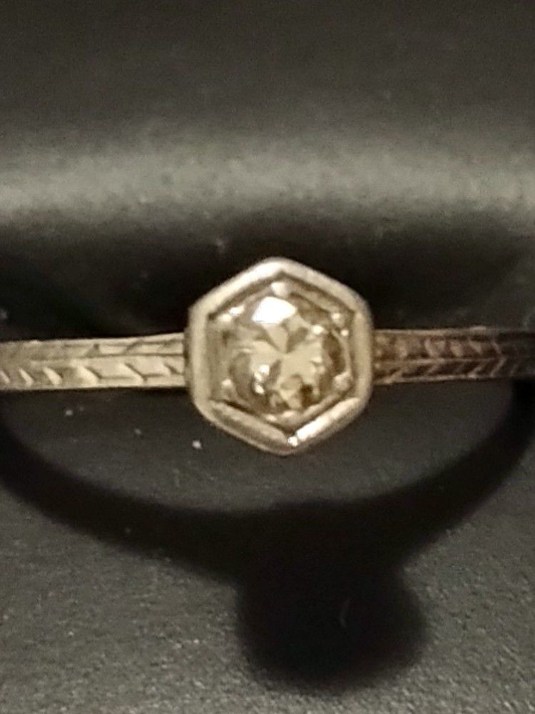 Art Deco Diamond Platinum Ring Size 6