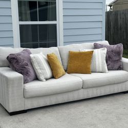 Beige Oversized Sofa Couch - Can Deliver 🛻