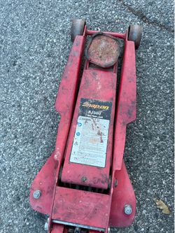 Snap on jack