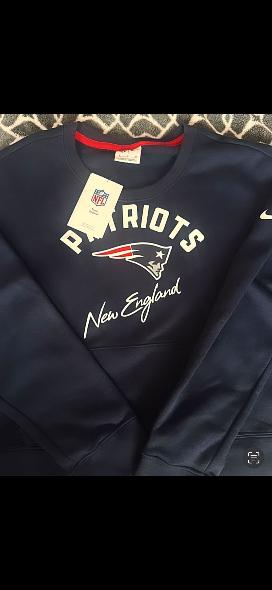 Women Medium New England Patriots Sweatshirt