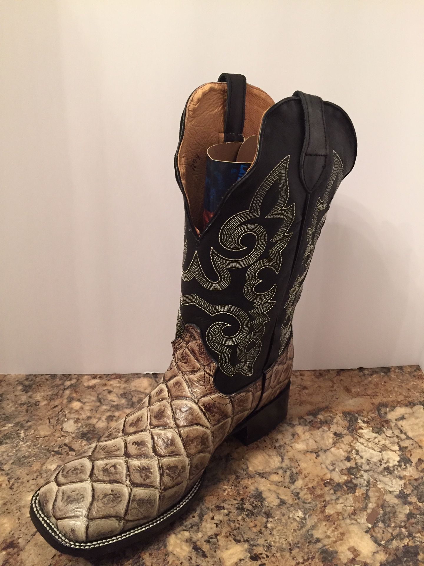 Botas pescado 100 % piel