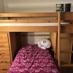 Bunk bed